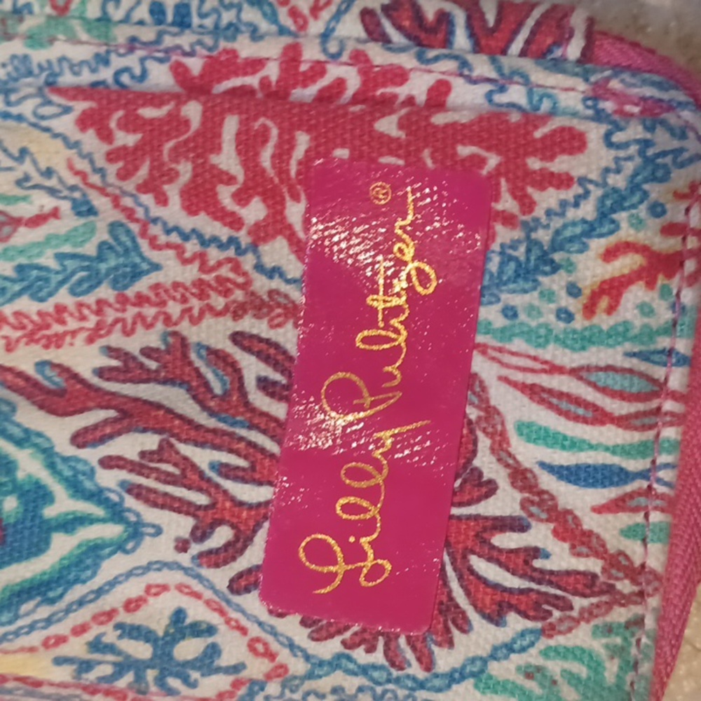 Lilly Pulitzer ID/Card holder Zipper Wristlet - Picture 2 of 6